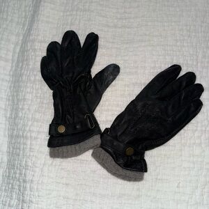 Black Leather Gloves with Gray Cuffs